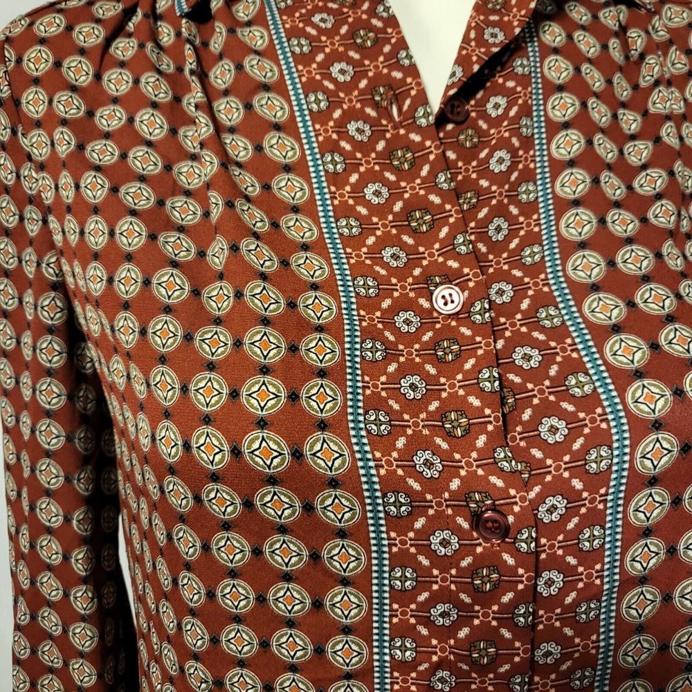 MAX STUDIO Women's Long-Sleeve Blouse Red & Tan Geometric Design Size XSmall NWT - Picture 2 of 7